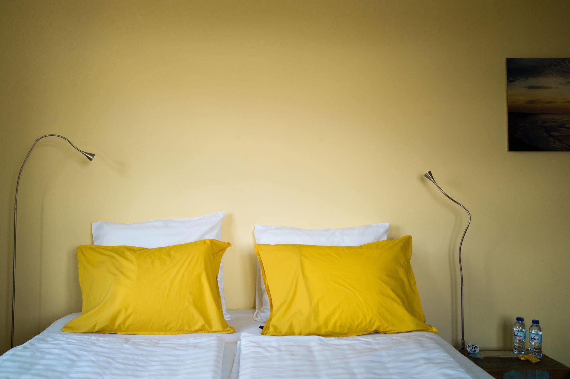 กาซา เปดรา โนเบร Bed & Breakfast Nadadouro ภายนอก รูปภาพ
