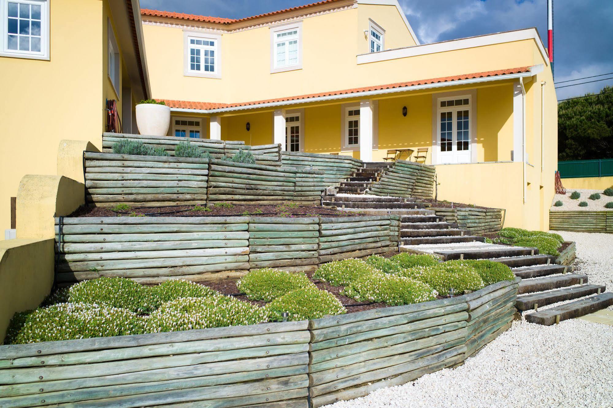 กาซา เปดรา โนเบร Bed & Breakfast Nadadouro ภายนอก รูปภาพ