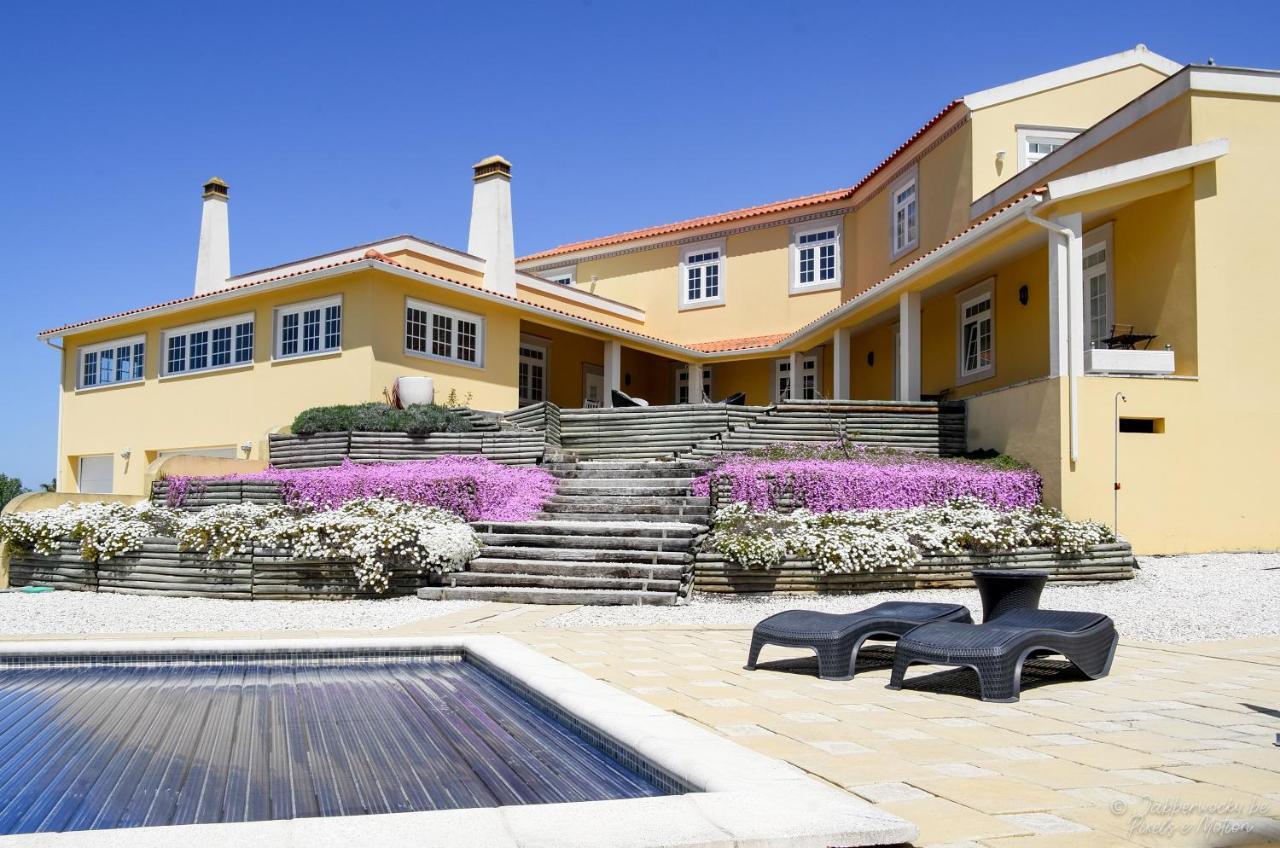 กาซา เปดรา โนเบร Bed & Breakfast Nadadouro ภายนอก รูปภาพ